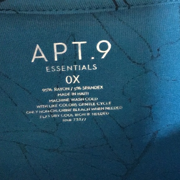 FLORAL LONG SLEEVE TEE - Picture 3 of 4